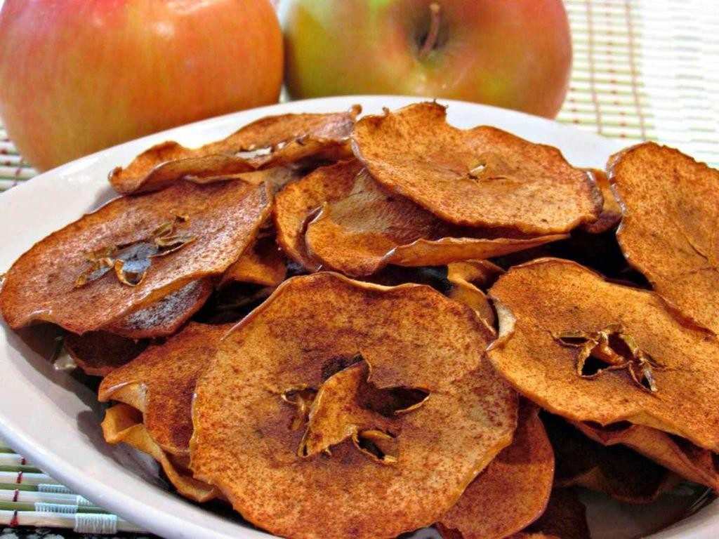 Pumpkin Spice Dehydrated Apple Medallions