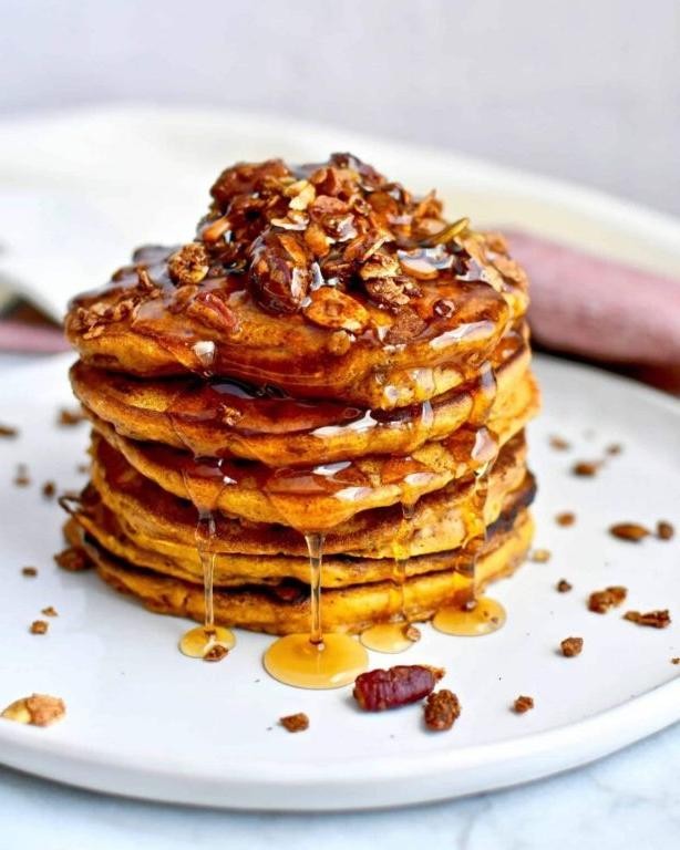 Pumpkin Spice Pancakes with Maple Syrup