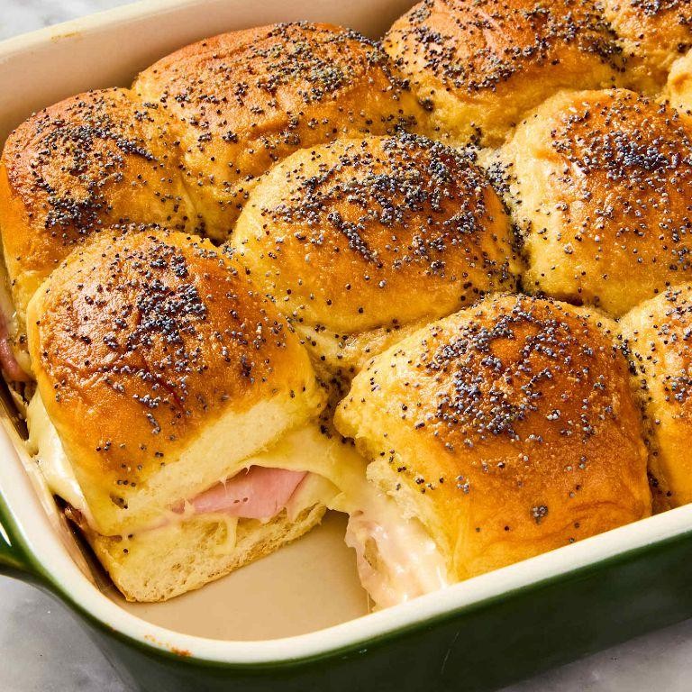 Quick Ham and Swiss Sliders