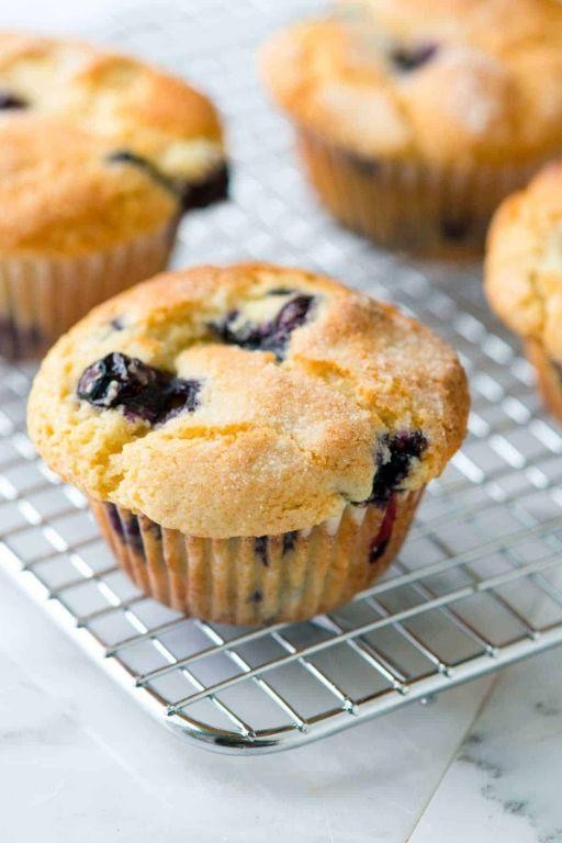 Quick and Fluffy Blueberry Muffins