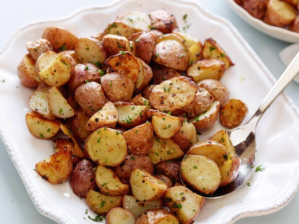 Rapid Garlic-Roasted Potatoes