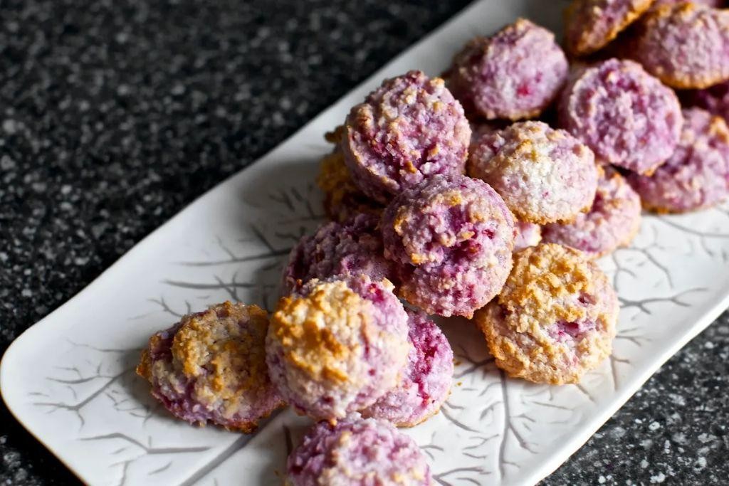 Raspberry Coconut Macaroons