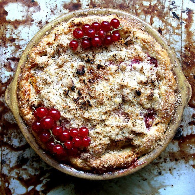 Red Currant Streusel Pie