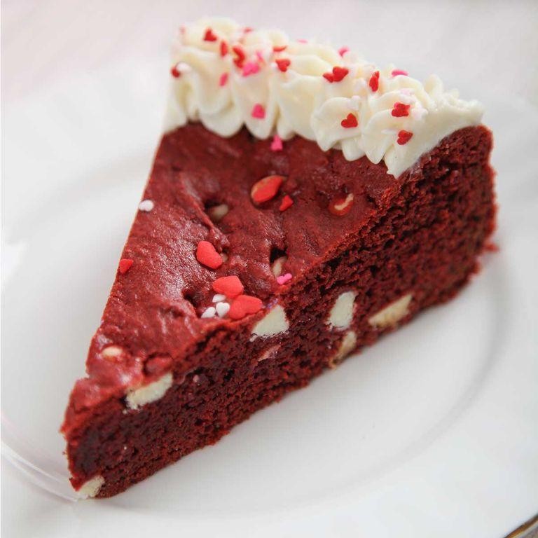 Red Velvet Cookie Cake Dream