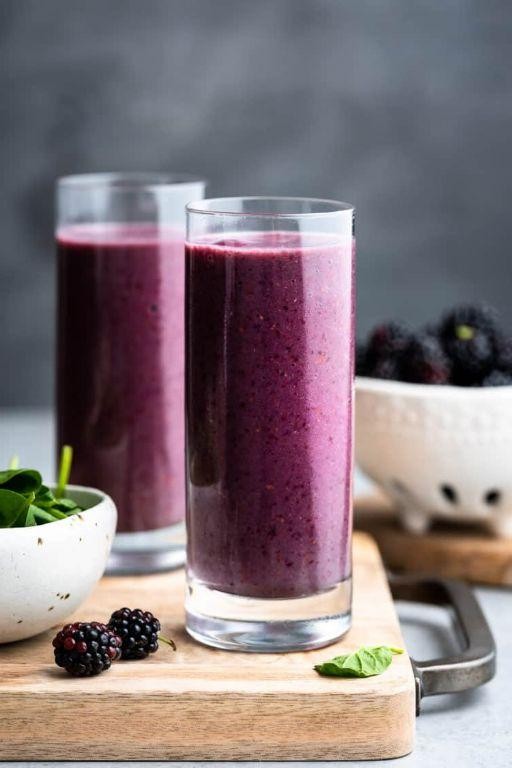Refreshing Blackberry Spinach Smoothie