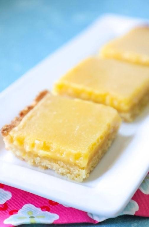 Refreshing Lemon Keto Bars