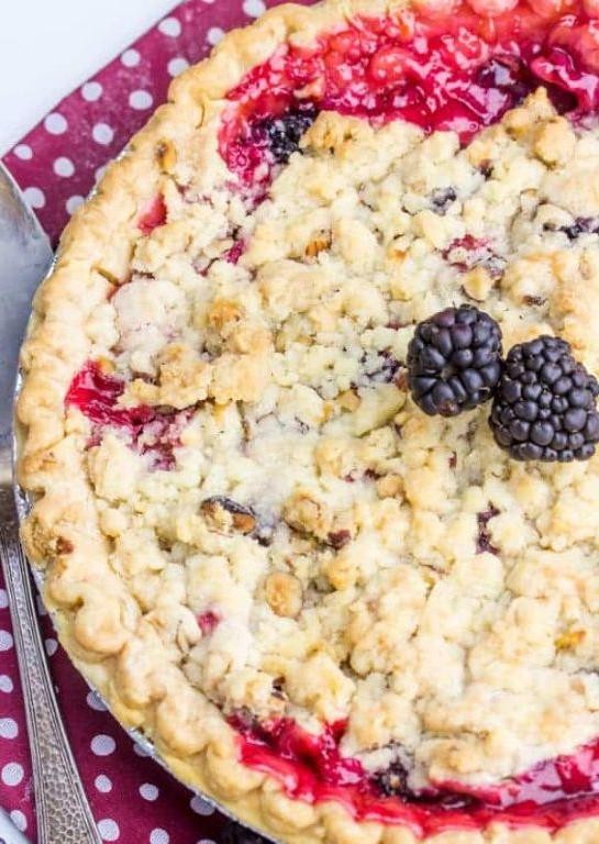 Rhubarb and Blackberry Pie Tango