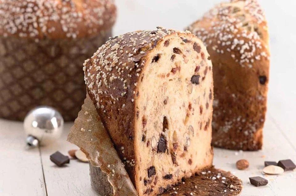Rich Almond Panettone
