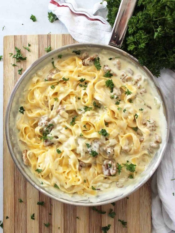 Rich Gorgonzola Walnut Sauce