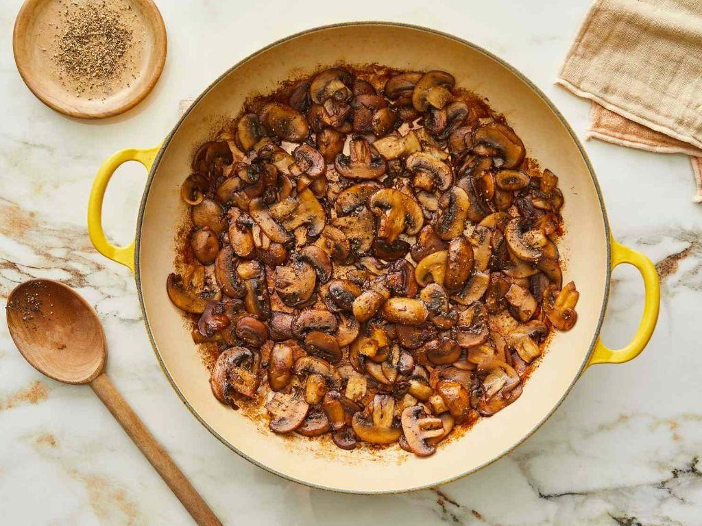 Rich Sautéed Portobello with Soy Sauce