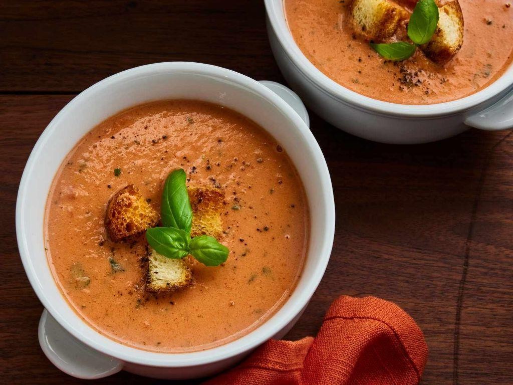 Rich and Creamy Tomato Basil Soup