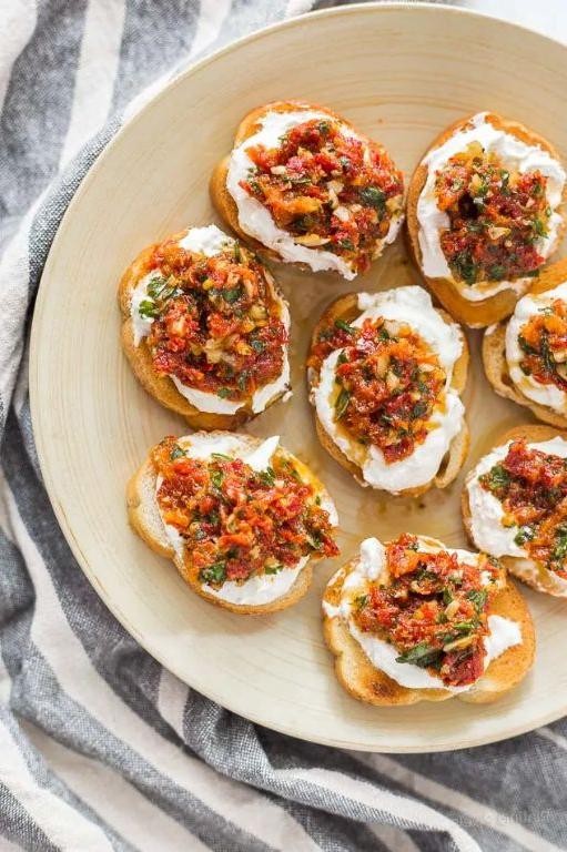 Ricotta and Sun-Dried Tomato Bruschetta