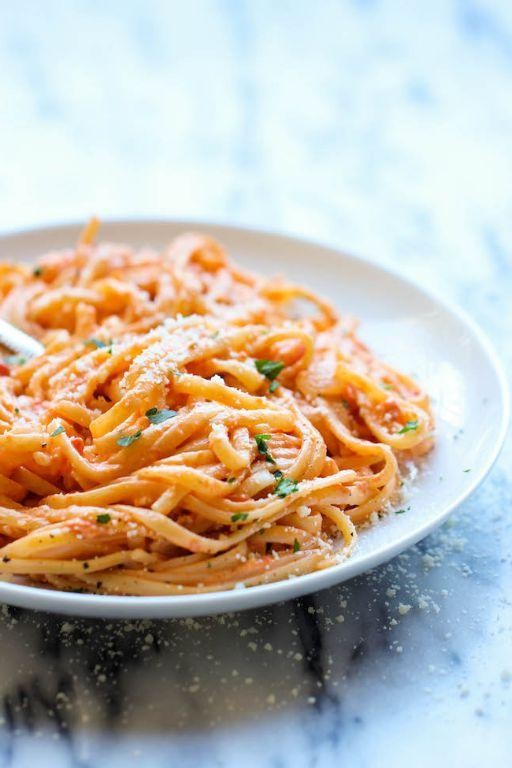 Roasted Red Pepper Alfredo Pasta
