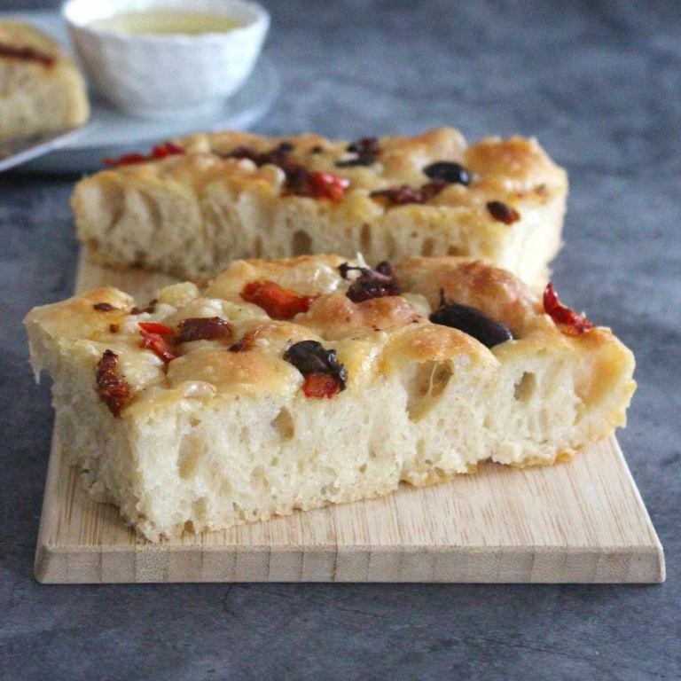 Roasted Red Pepper and Olive Bread