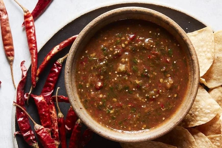 Roasted Tomatillo and Chilli Paste