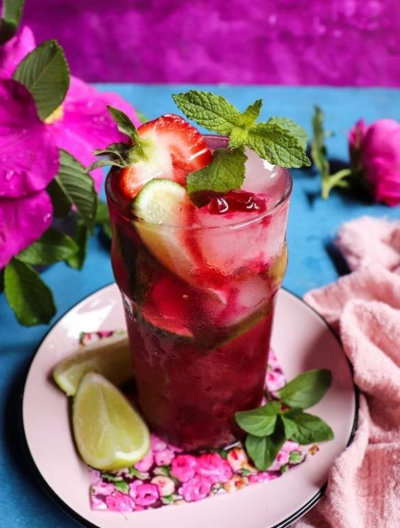 Romantic Rose Mojito
