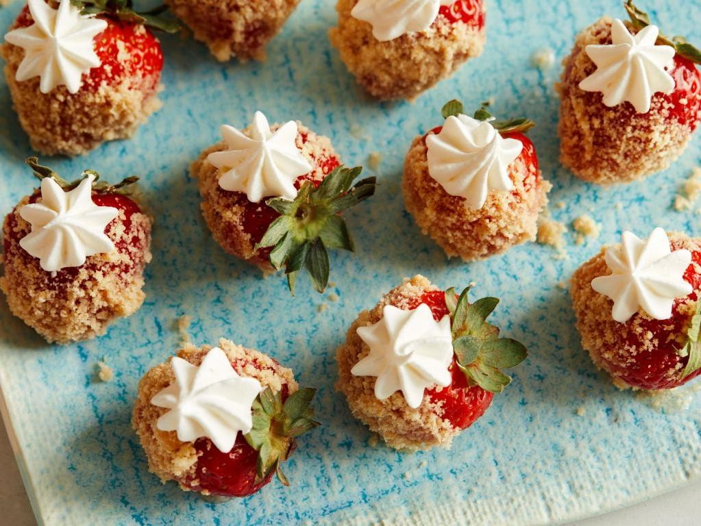 Romantic Strawberry Shortcake Bites