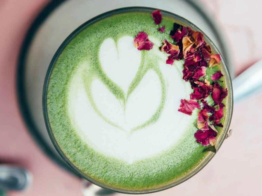 Rose Petal Matcha Hot Beverage