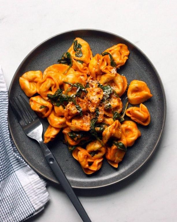 Rotelle with Roasted Red Peppers and Pesto