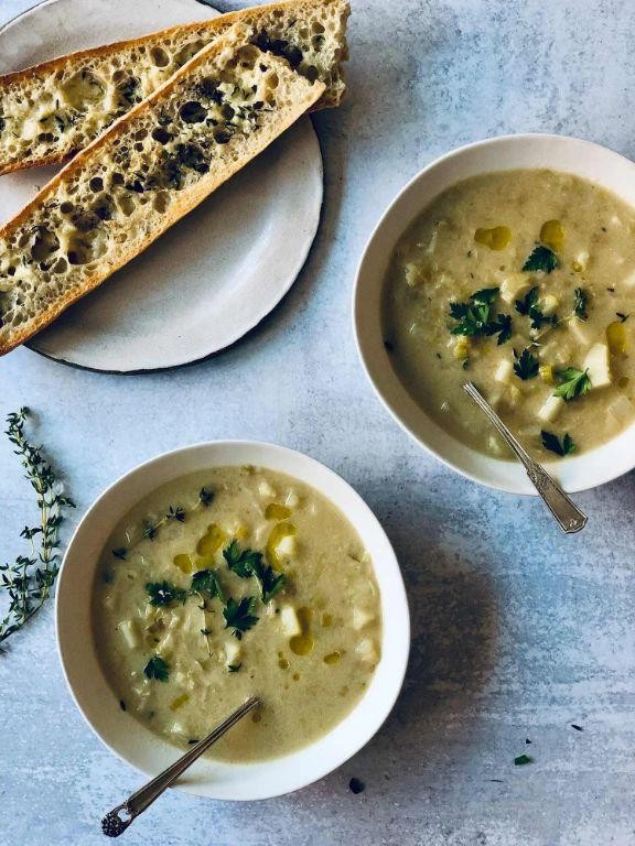 Rustic Cheesy Leek and Potato Soup