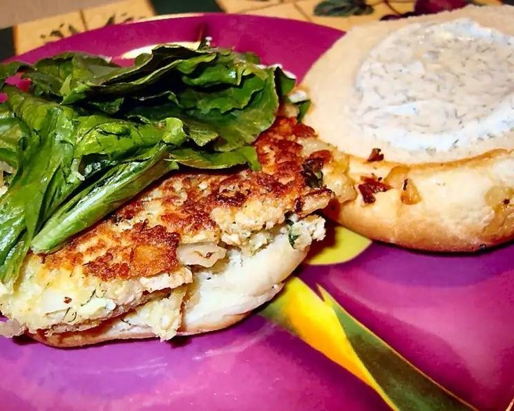 Salmon Burgers with Dill Mayonnaise