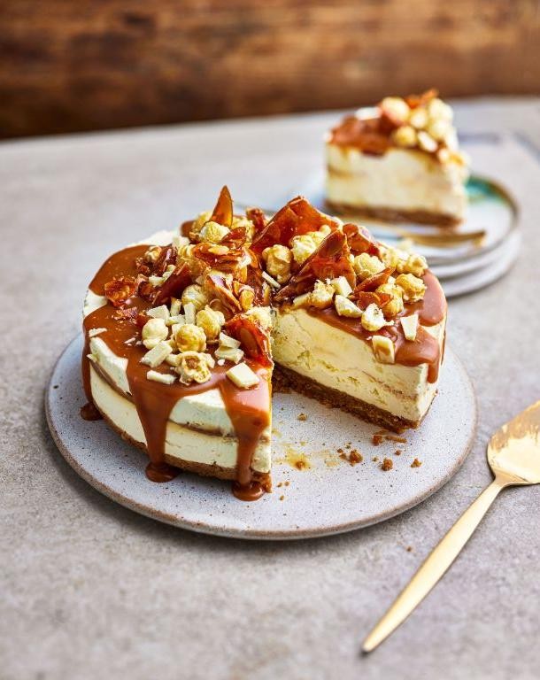 Salted Caramel Cream Cheese Cheesecake