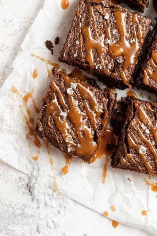 Salted Caramel Drizzle Brownies