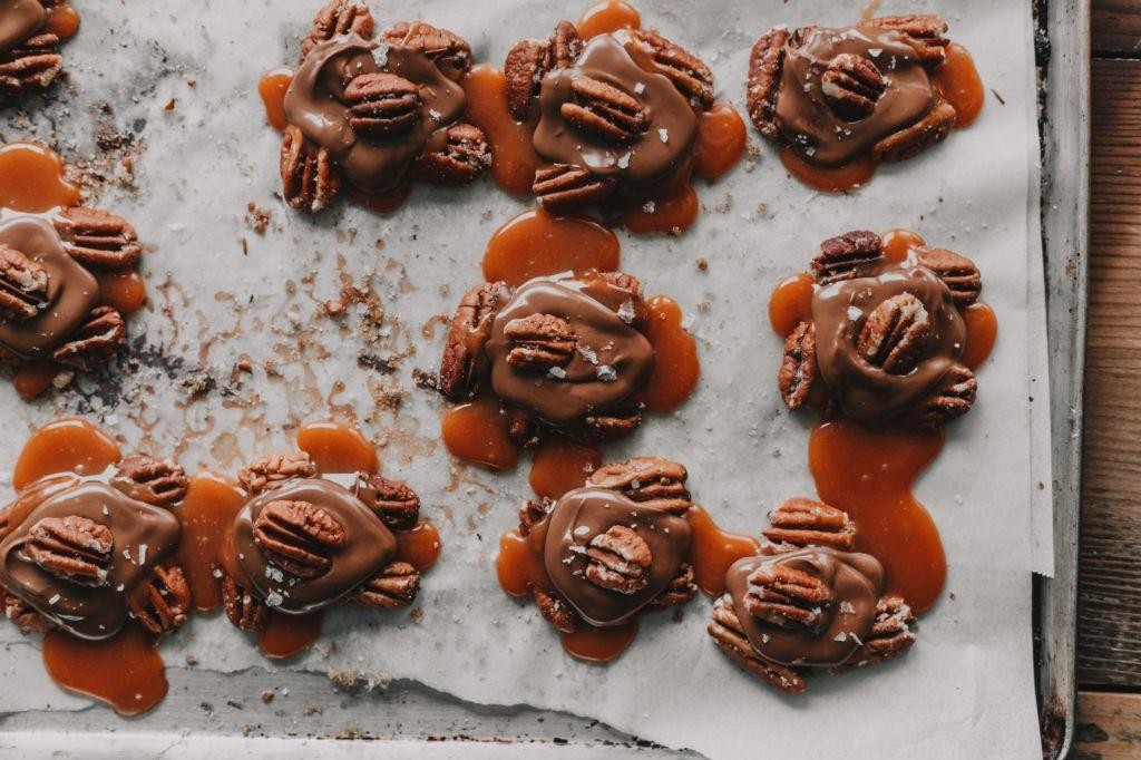 Salted Caramel Pecan Clusters