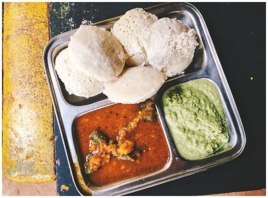 Sambar with Idli Thali