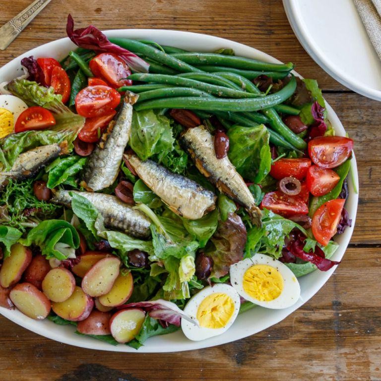 Sardine Niçoise Salad with Olives and Capers