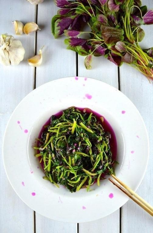 Sautéed Amaranth with Sesame Seeds