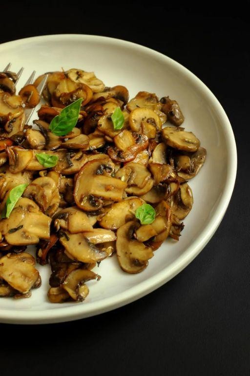 Sautéed Mushrooms with Celery Leaves