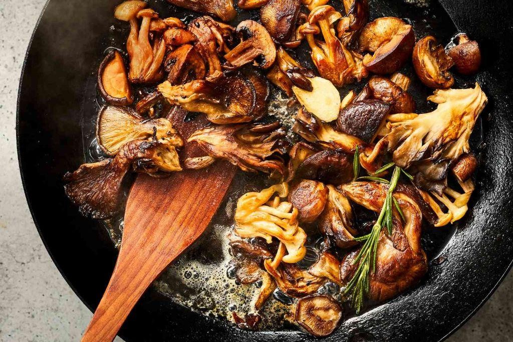 Sautéed Mushrooms with Herbs