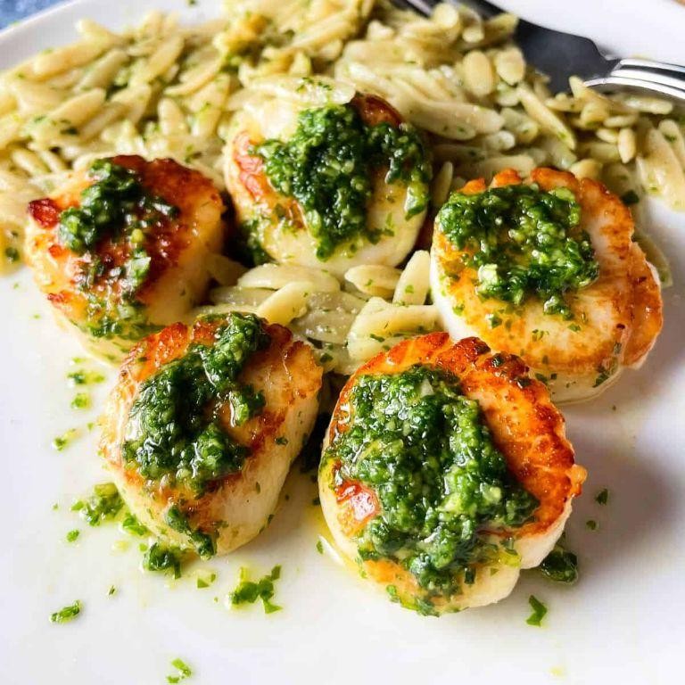 Sauteed Scallops with Basil Pesto