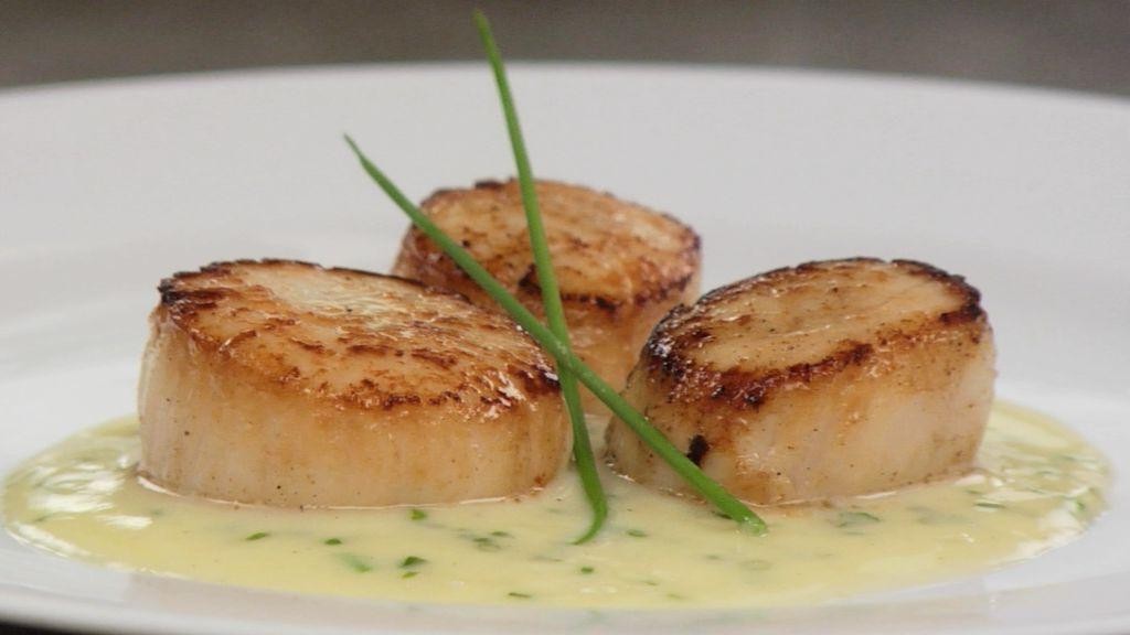 Sauteed Scallops with Truffle Oil