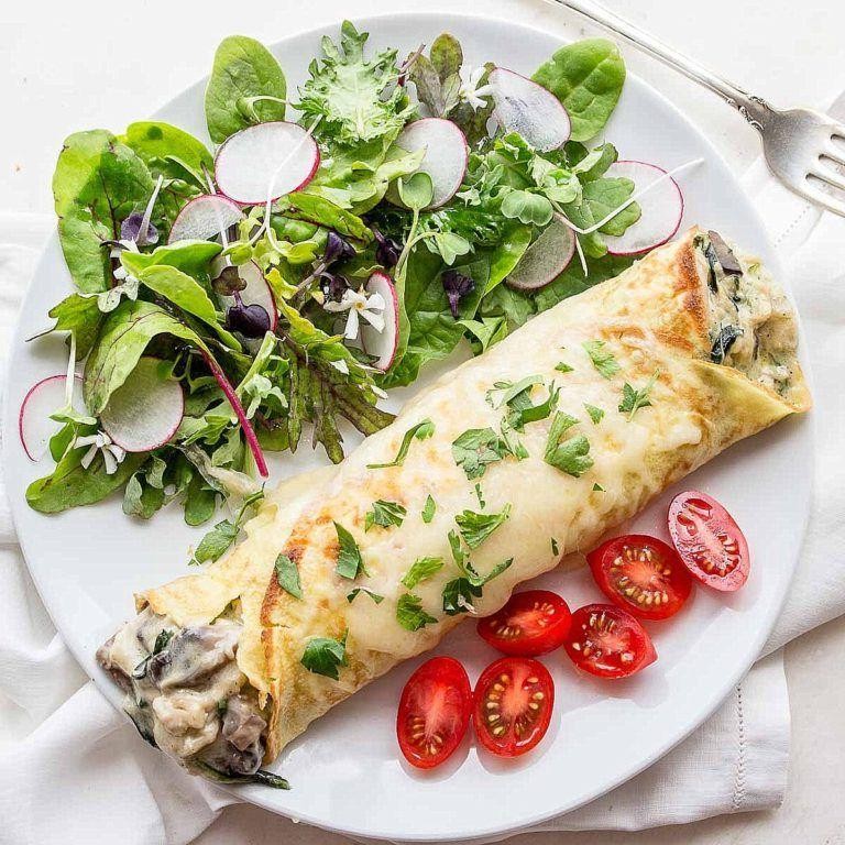 Savory Breakfast Crepes with Chicken and Spinach