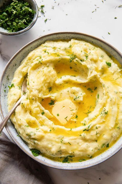 Savory Herb and Garlic Mashed Potatoes