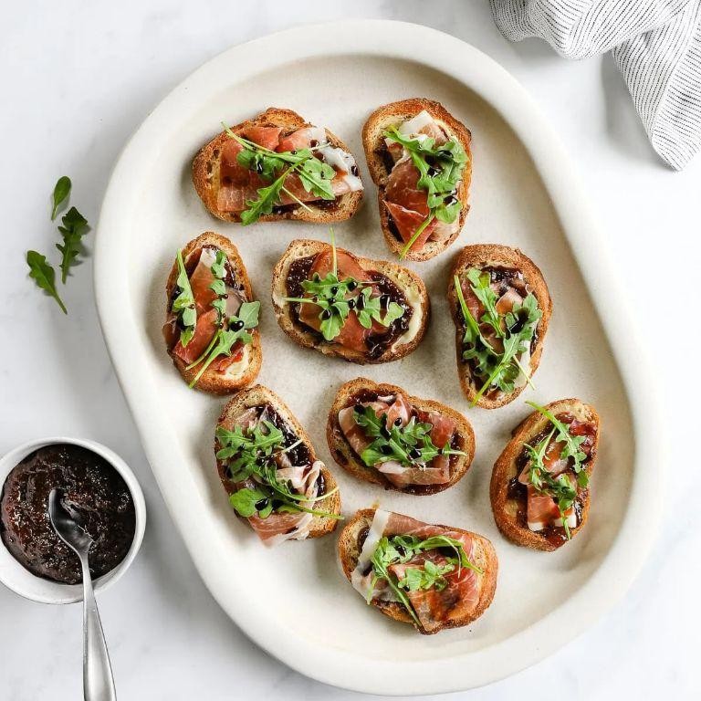 Savory Prosciutto and Fig Crostini