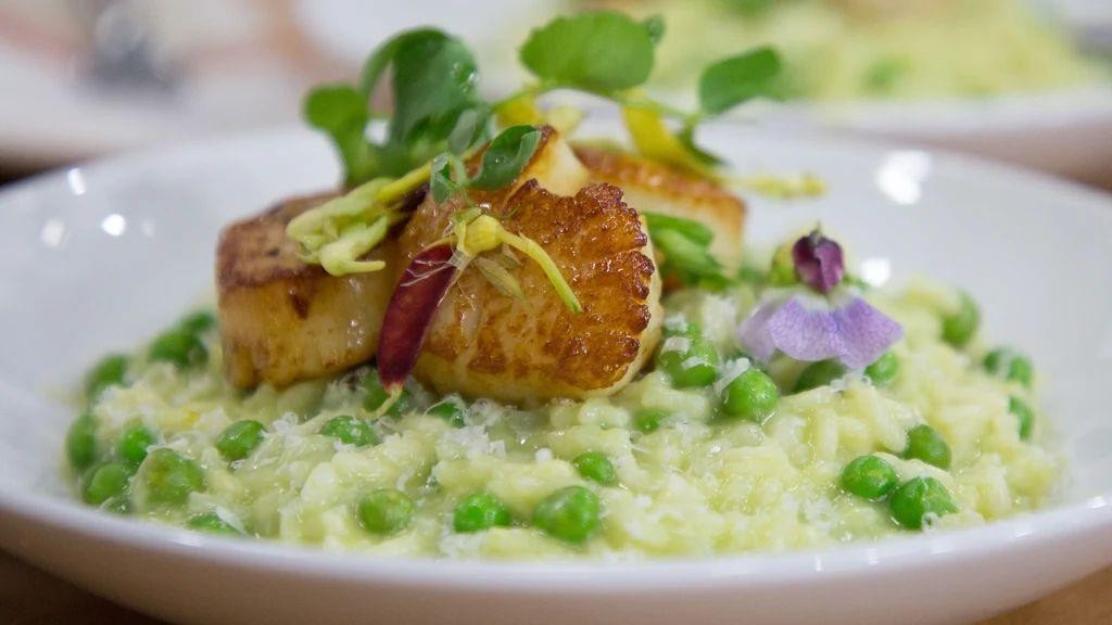 Scallop Risotto with Parmesan and Peas