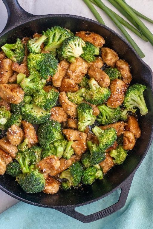 Sesame Chicken with Broccoli