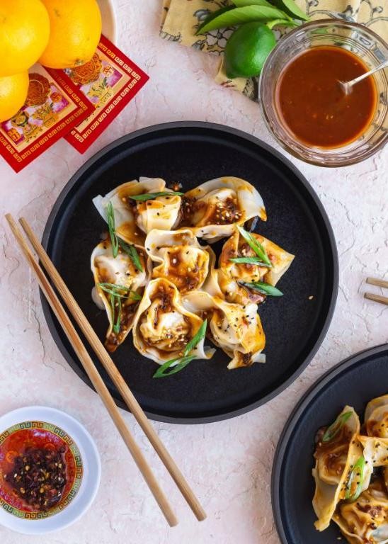 Sesame Oil Wontons in Chili Sauce