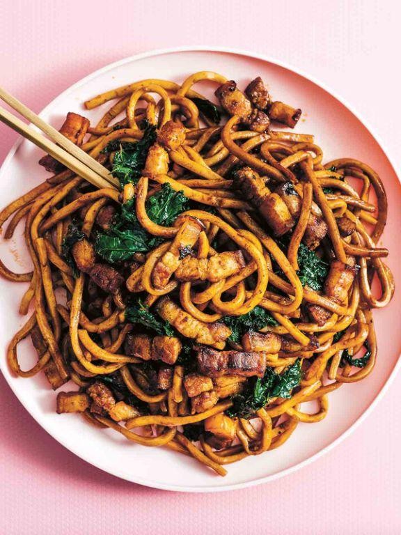 Shanghai Fried Noodles with Pork