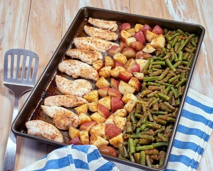 Sheet Pan Chicken, Potatoes, and Green Beans