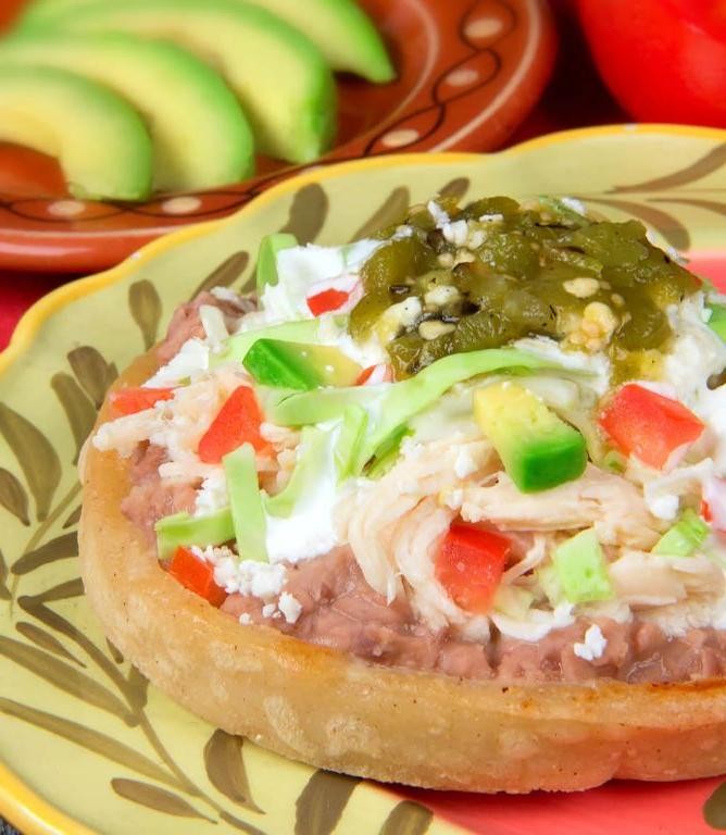 Shredded Chicken Sopes