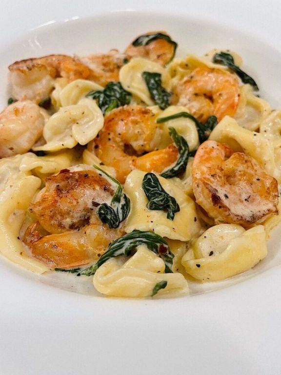 Shrimp Tortellini with Lemon Garlic Cream Sauce