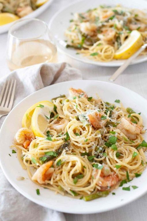 Shrimp and Asparagus Alfredo