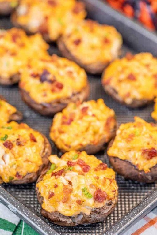 Simple Buffalo Chicken Stuffed Mushrooms