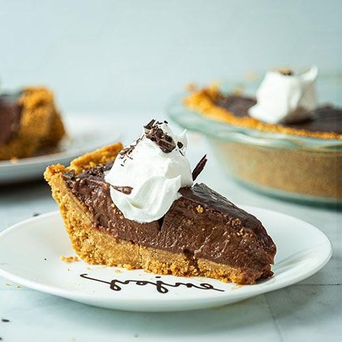 Simple Chocolate Pudding Pie