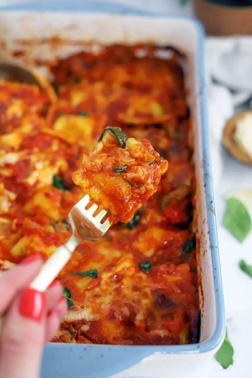 Simple Dump-and-Bake Ravioli with Marinara