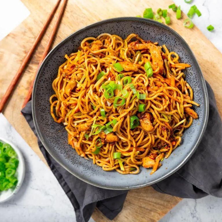 Simple Egg Fried Noodles